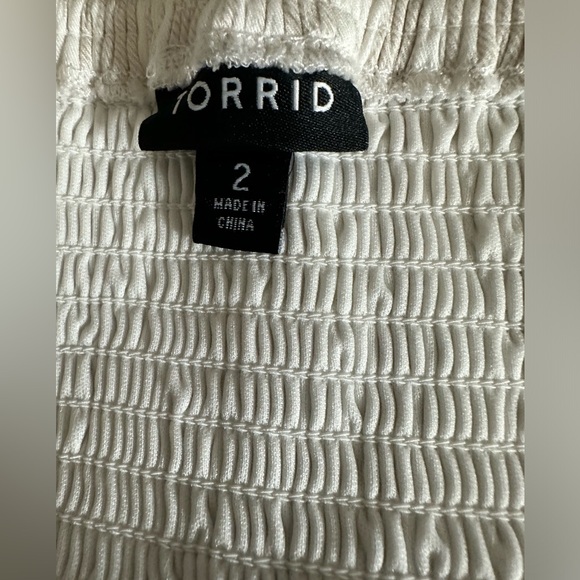 Torrid Dress Sleeveless Beige/White Challis Asymmetrical Button Front Size 2 - Picture 6 of 7